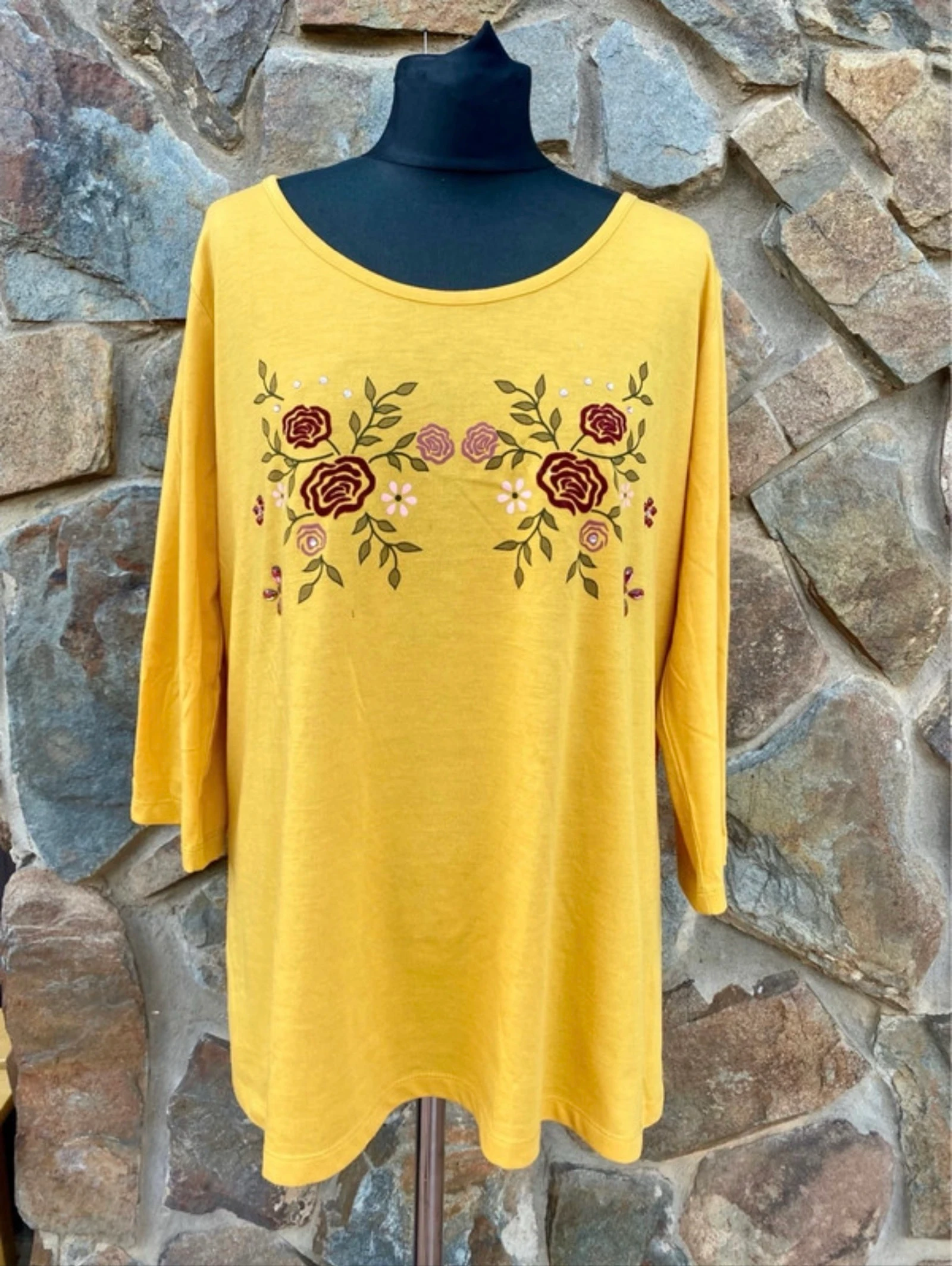 Camiseta mostaza